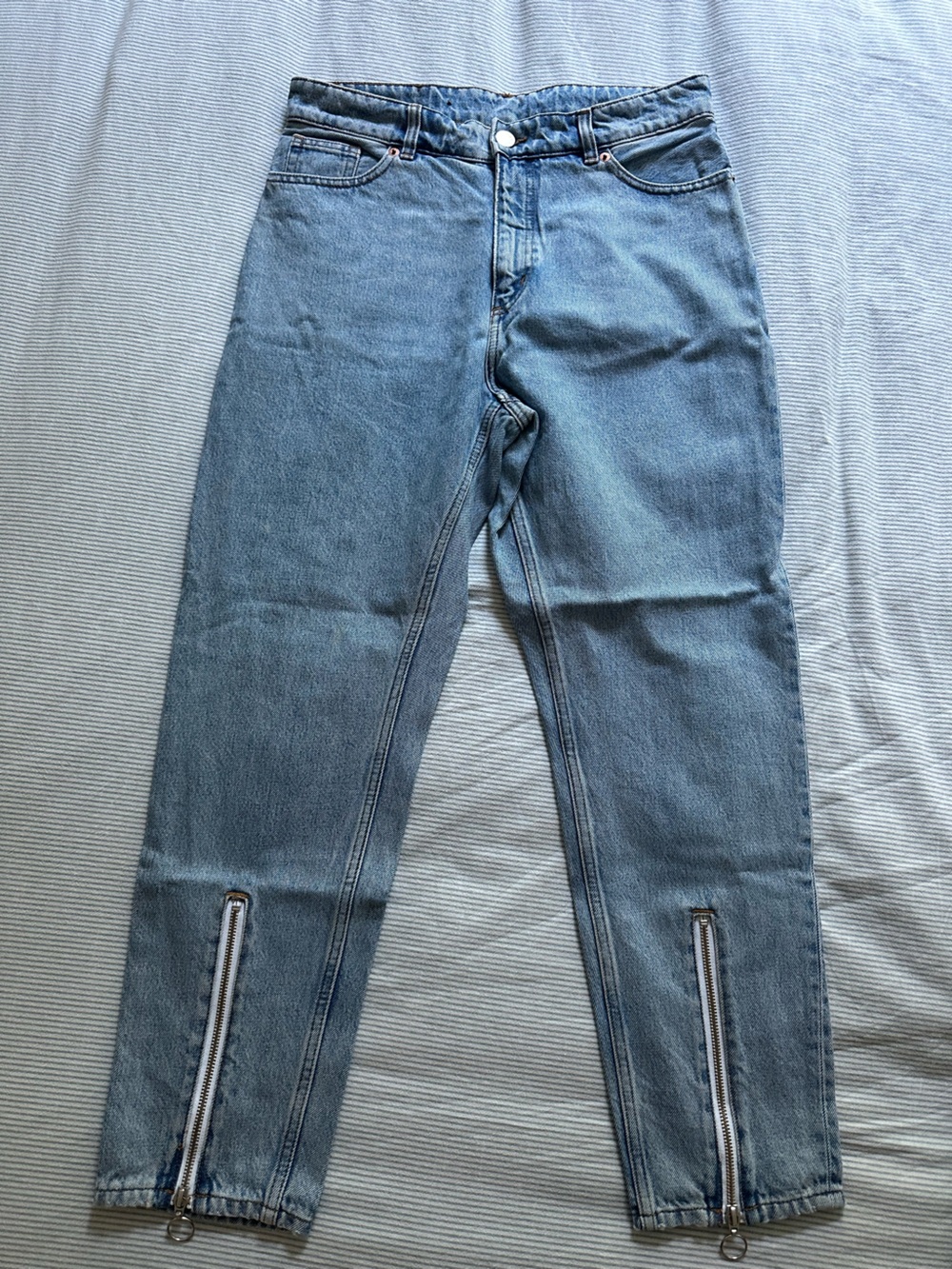 Monki Light Blue Straight-Leg High Waist Jeans with Ankle Zippers